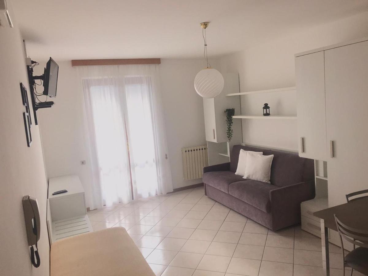 Residence Miravalle Лимоне сул Гарда Екстериор снимка